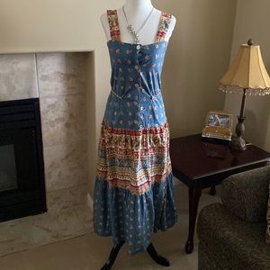 Elegant Floral Maxi Dress in Blue and Red
